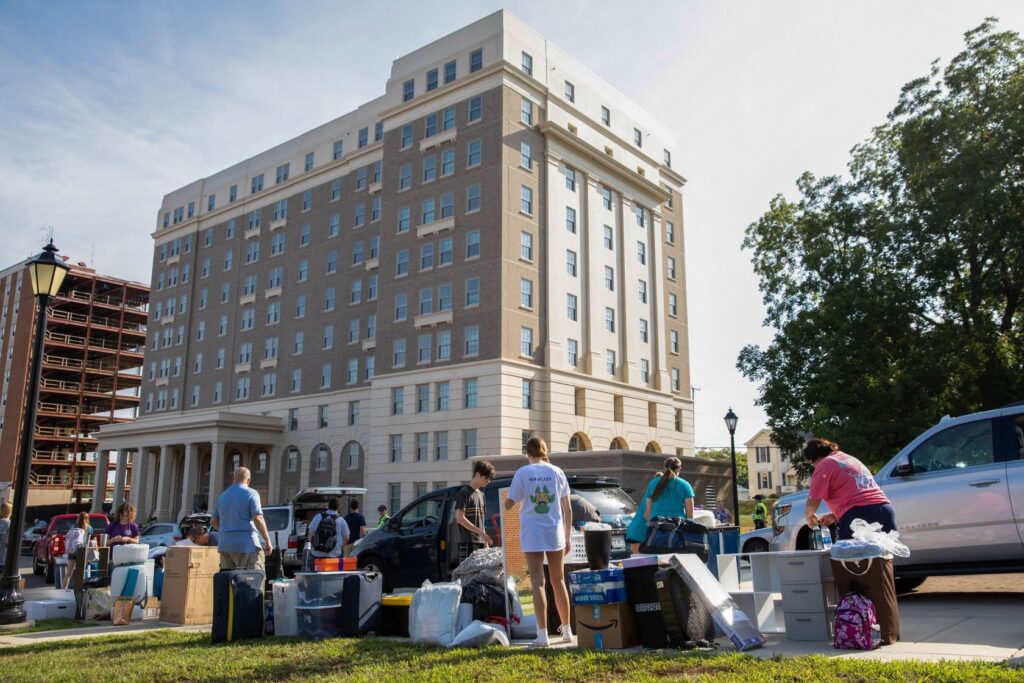 College Student moving into their dorms on Longwood University's campus